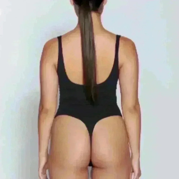 Skims Onyx Square Neck Low Scoop Back High Cut Fits Everybody Bodysuit Size 3X - Picture 2 of 9